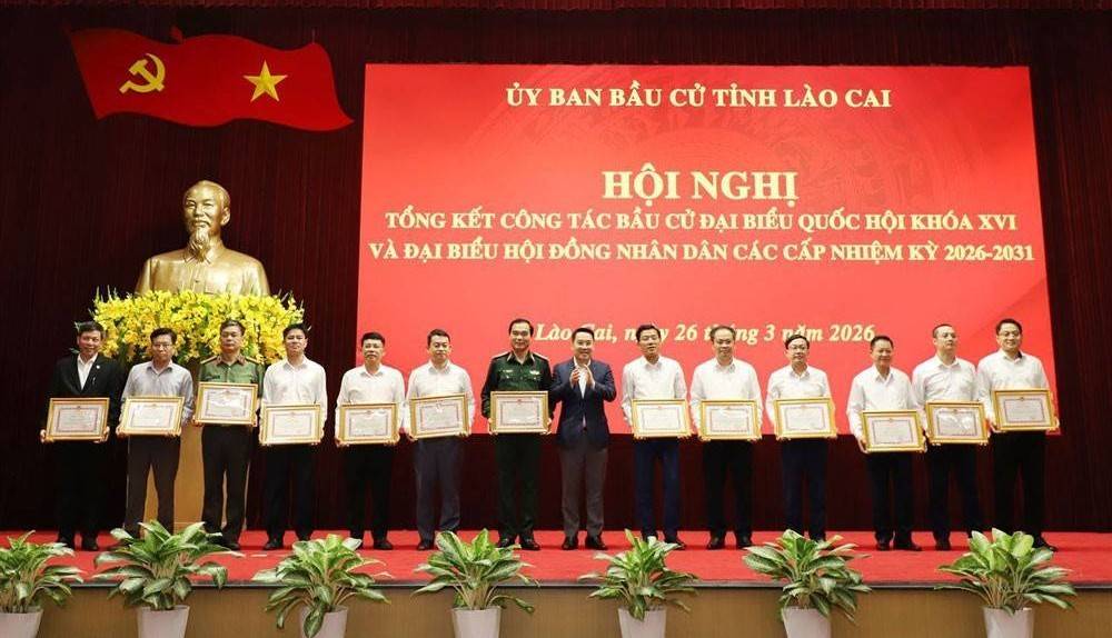 Không để khoảng trống lãnh đạo, Lào Cai chuyển nhanh sang hành động quyết liệt