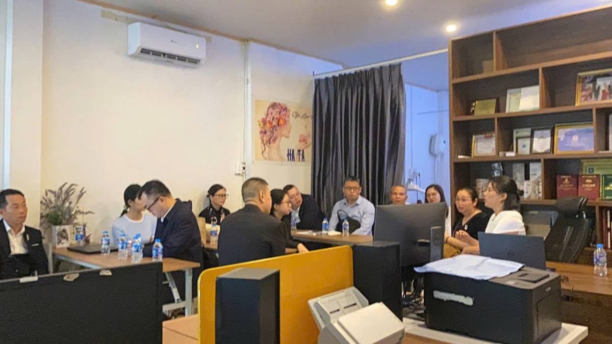 Không dừng lại ở các báo cáo hay thuyết trình, buổi khảo sát tại HATA AI HUB được thiết kế theo hướng “trải nghiệm thực chiến” với ba nội dung trọng tâm.