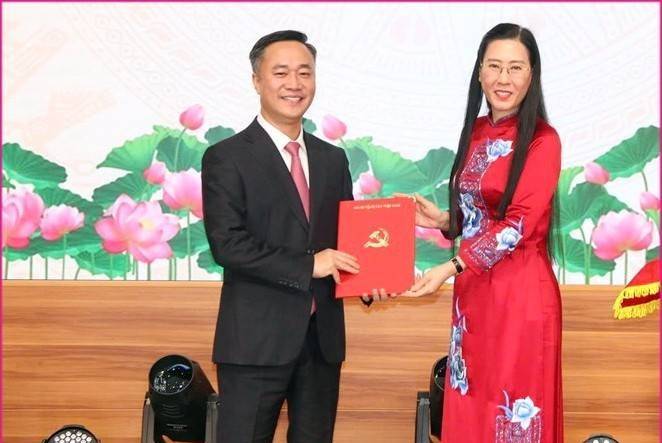 Tân Phó Bí thư Tỉnh ủy Khánh Hòa được giới thiệu giữ chức Chủ tịch UBND tỉnh