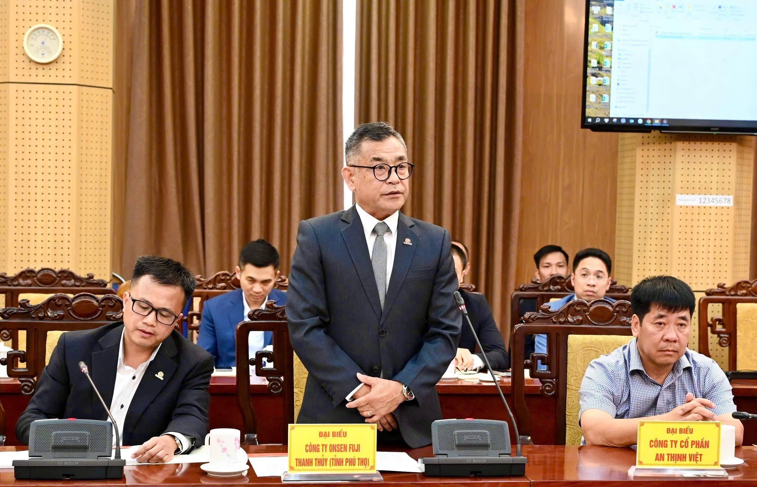 Lãnh đạo Công ty Onsen Fuji phát biểu thảo luận