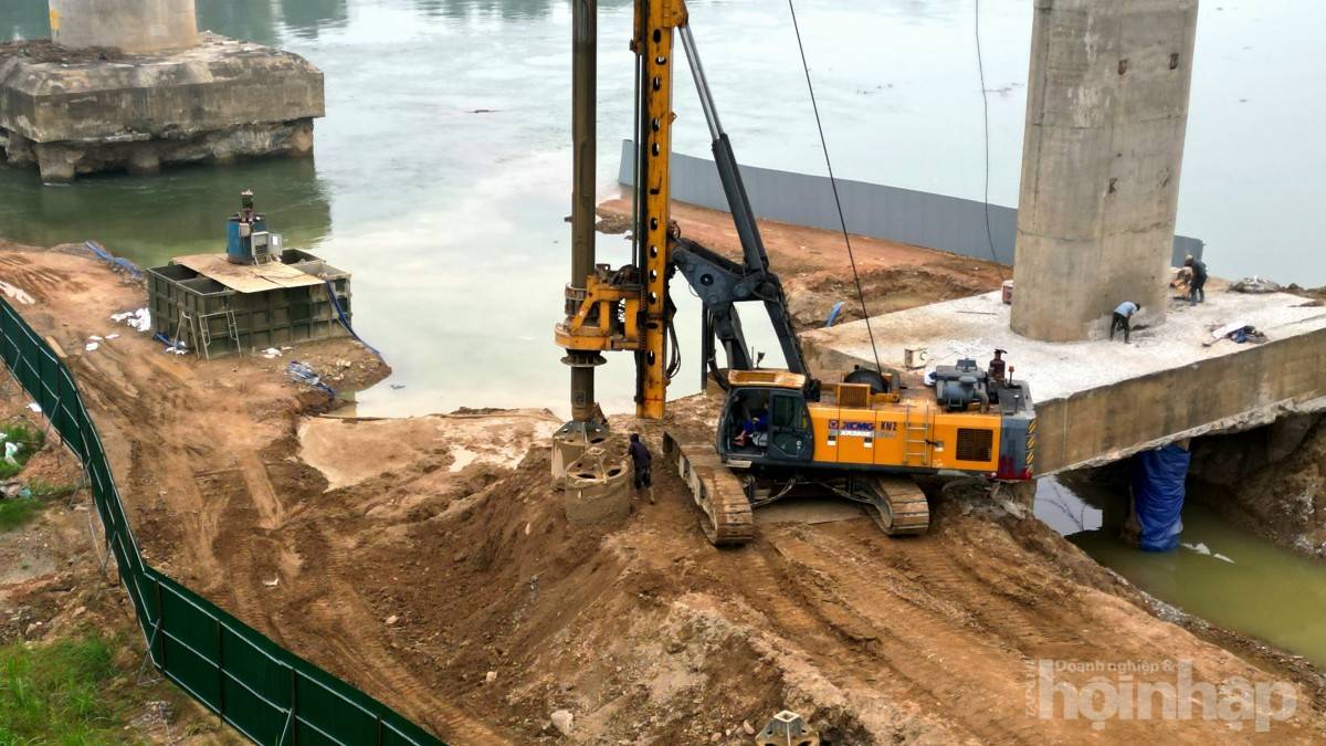 Nhịp cầu Sông Lô trong đại công trường sửa chữa hơn 74 tỷ đồng