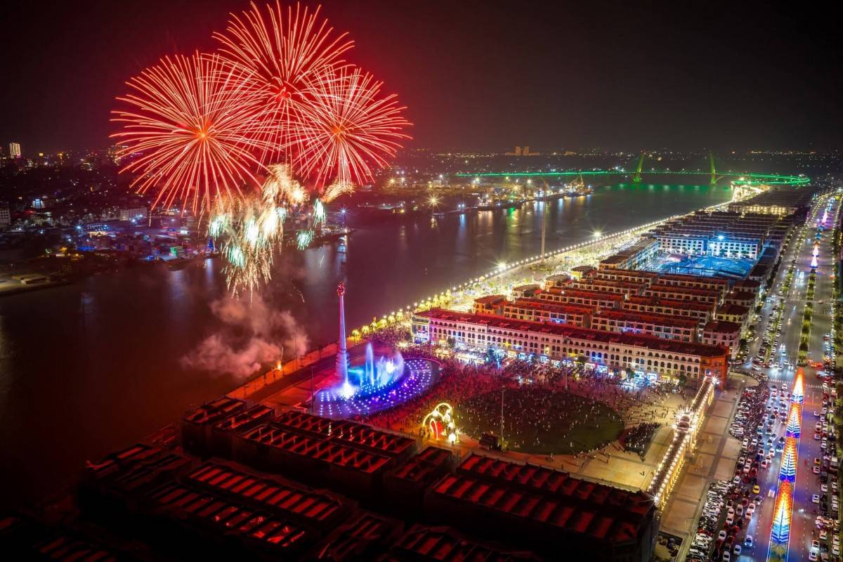 Vinhomes Royal Island đã hình thành cộng đồng cư dân đông đúc, nhịp sống, giao thương sôi động  