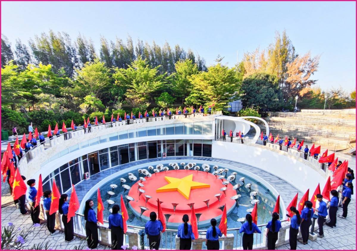 Lễ thượng cờ khai mạc Giải vô địch quốc gia Marathon - Báo Tiền Phong lần thứ 67 năm 2026