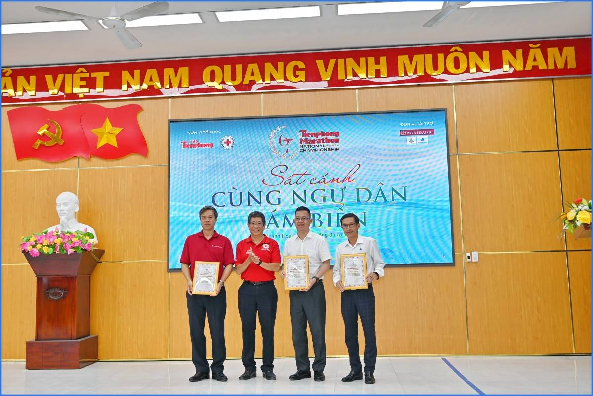 Lễ thượng cờ khai mạc Giải vô địch quốc gia Marathon - Báo Tiền Phong lần thứ 67 năm 2026