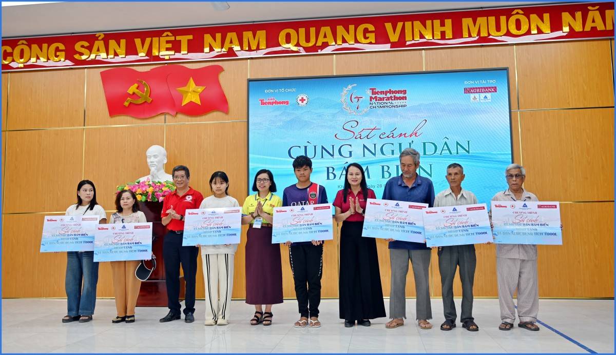 Lễ thượng cờ khai mạc Giải vô địch quốc gia Marathon - Báo Tiền Phong lần thứ 67 năm 2026