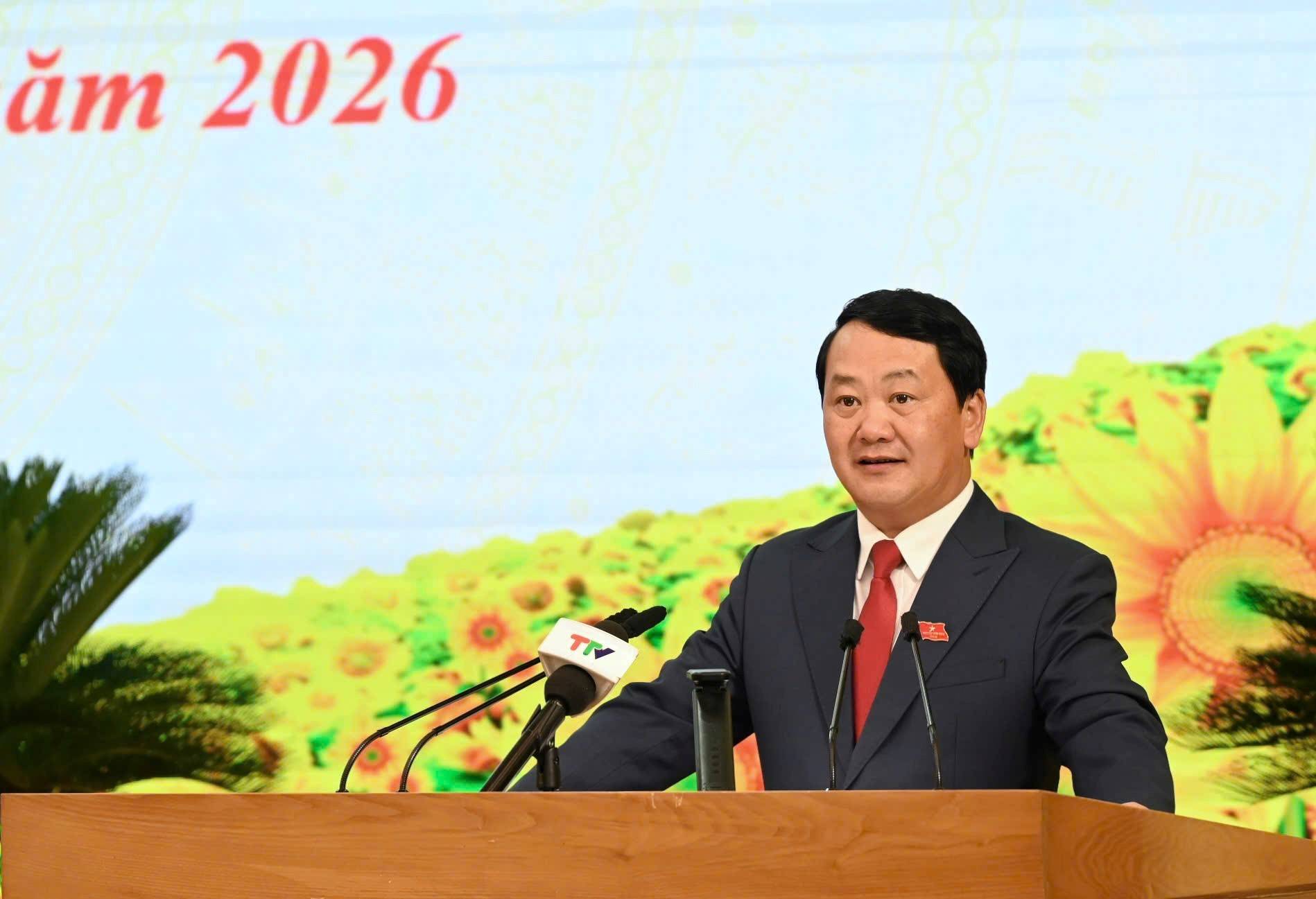 Bí thư Tỉnh ủy Hầu A Lềnh phát biểu chỉ đạo tại Kỳ họp.