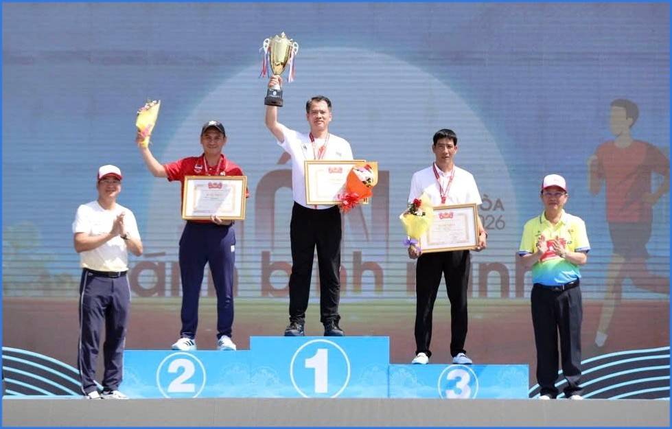 Giải vô địch quốc gia Marathon báo Tiền Phong lần thứ 67 khát vọng vươn lên trên từng đường đua Giải vô địch quốc gia Marathon báo Tiền Phong lần thứ 67 khát vọng vươn lên trên từng đường đua
