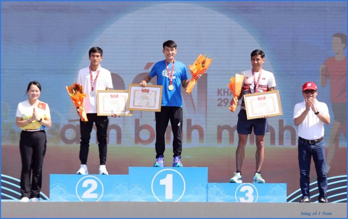 Giải vô địch quốc gia Marathon báo Tiền Phong lần thứ 67 khát vọng vươn lên trên từng đường đua