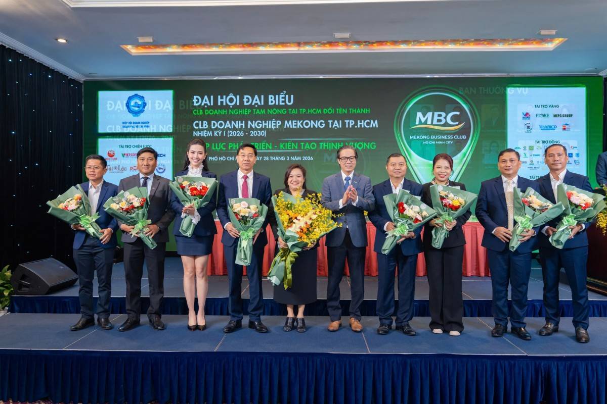 Ra mắt Ban Thường vụ (Chủ tịch và các Phó Chủ tịch)