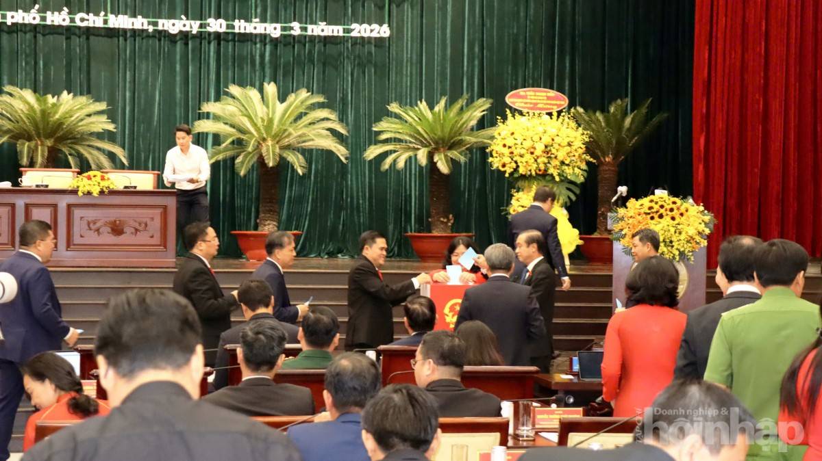 Kỳ họp thứ nhất HĐND Thành phố Hồ Chí Minh khóa XI: Kiện toàn bộ máy, mở đầu nhiệm kỳ 2026–2031