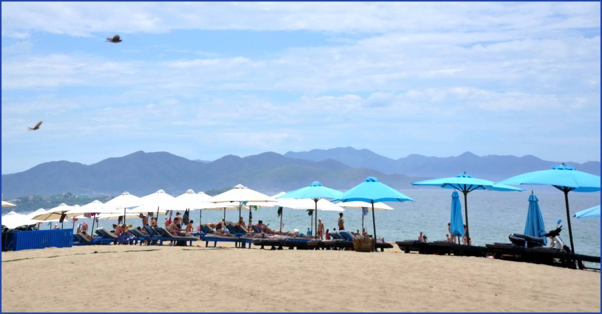 Khánh Hòa chào đón tàu Ms Coral Princess với 1.800 du khách đến từ Mỹ, Úc, Châu Âu