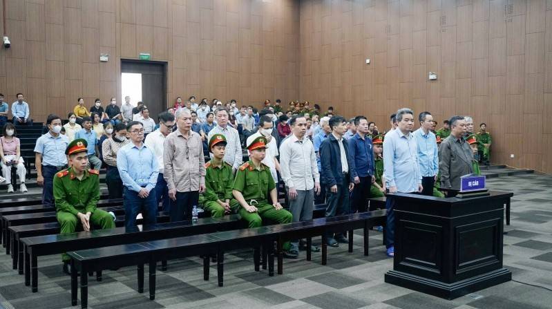 Cựu Thứ trưởng Hoàng Văn Thắng hầu tòa trong đại án đấu thầu, hối lộ