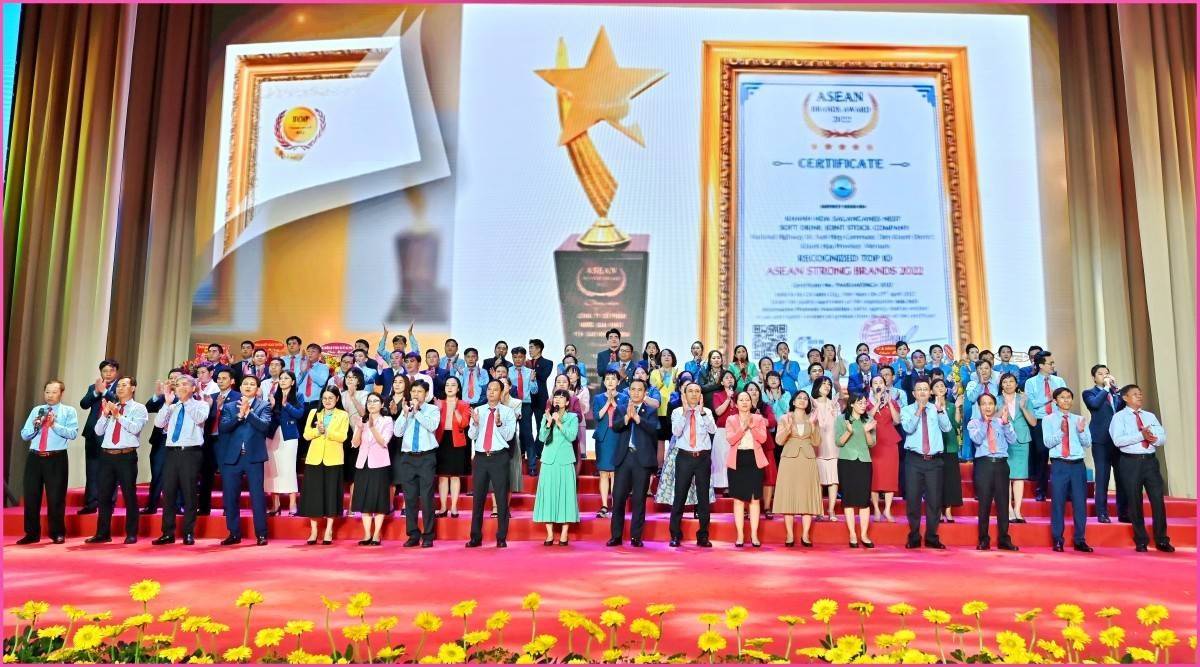 Thương hiệu Yến Sào Khánh Hòa 17 năm liên tiếp đạt danh hiệu Hàng Việt Nam Chất lượng cao