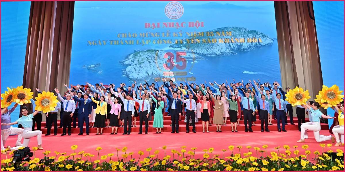 Thương hiệu Yến Sào Khánh Hòa 17 năm liên tiếp đạt danh hiệu Hàng Việt Nam Chất lượng cao