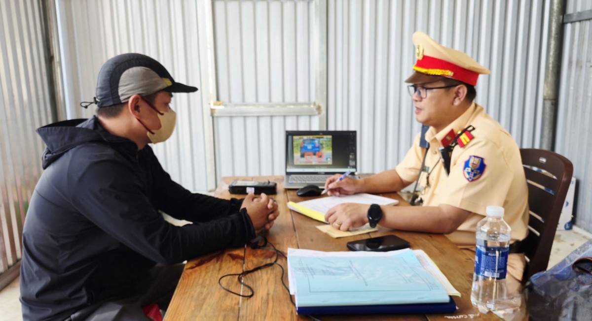 Các lái xe vi phạm tốc độ khi bị phát hiện đều bị xử lý nghiêm theo quy định của pháp luật.