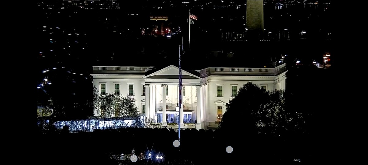 Chứng khoán thế giới giảm điểm sau bài phát biểu của ông Trump