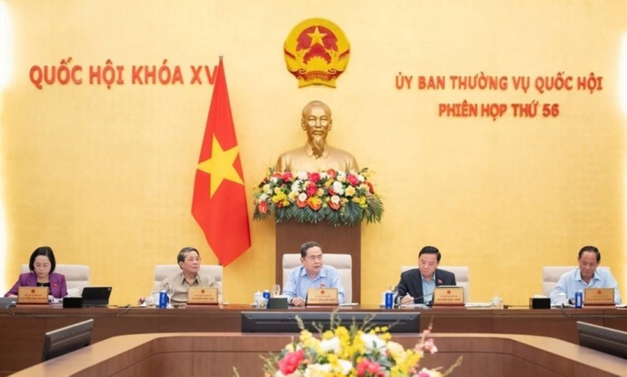 Quốc hội yêu cầu giám sát tối cao an toàn thực phẩm sau vụ thịt lợn dịch vào trường học