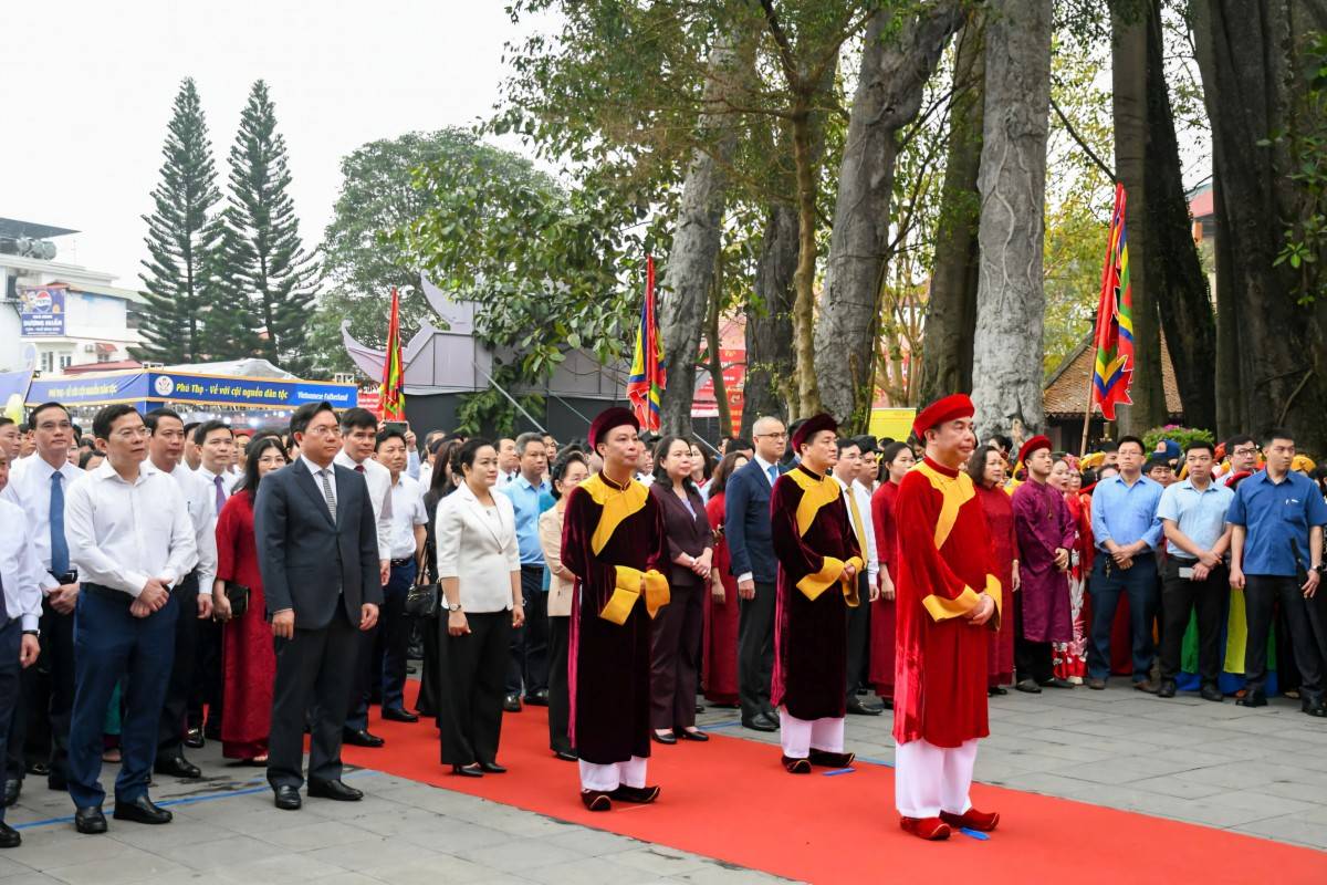 Phó Chủ tịch nước Võ Thị Ánh Xuân dự khai mạc Lễ hội Tây Thiên 2026