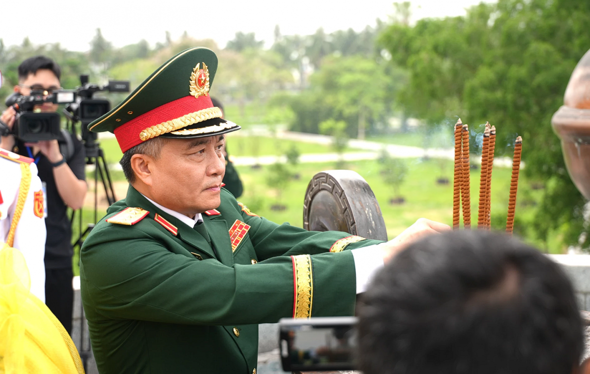 Quảng Trị: Tổ chức lễ phát động “Chiến dịch 500 ngày đêm đẩy mạnh thực hiện tìm kiếm, quy tập và xác định danh tính hài cốt liệt sĩ”