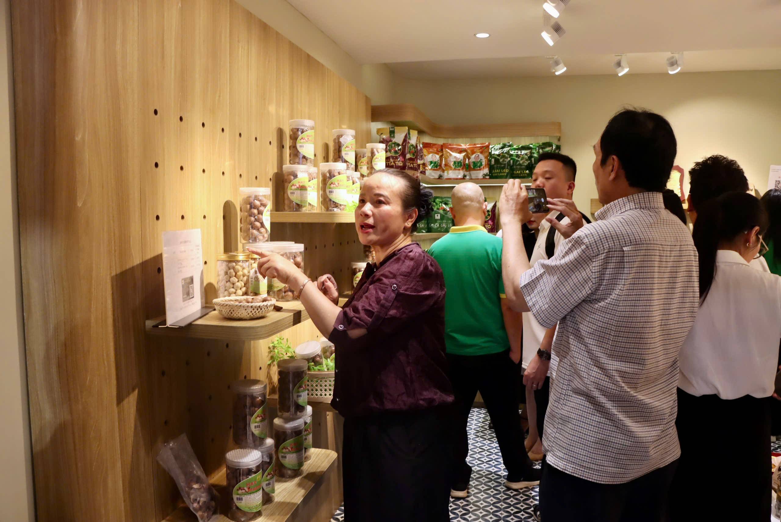 “Sức sống hàng Việt” số 4: Kết nối tiêu dùng thực phẩm an toàn cho người Việt