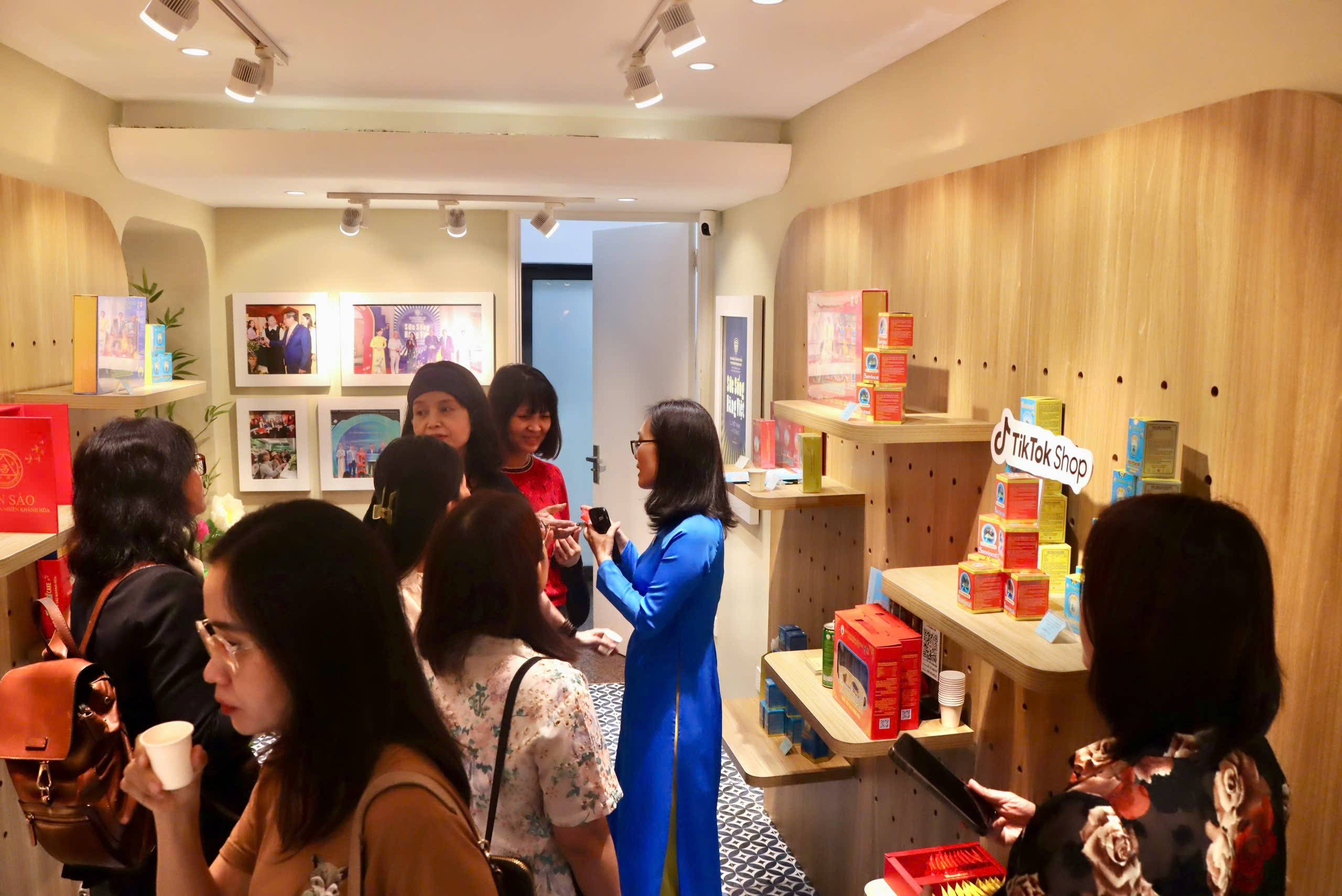 “Sức sống hàng Việt” số 4: Kết nối tiêu dùng thực phẩm an toàn cho người Việt