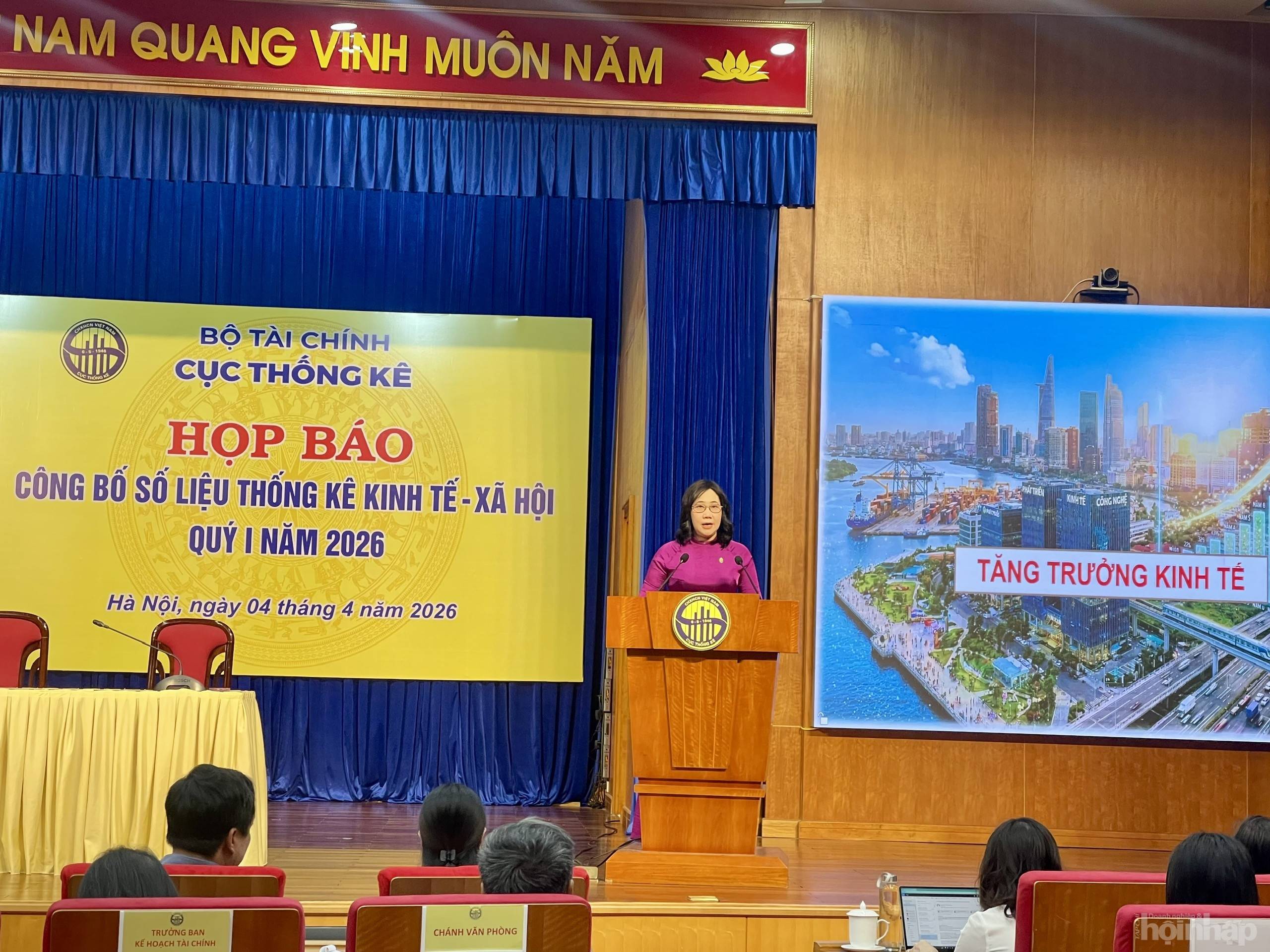 Quan ngại áp lực giá xăng dầu, Cục Thống kê ra đề xuất hạn chế những cú sốc với CPI quý II
