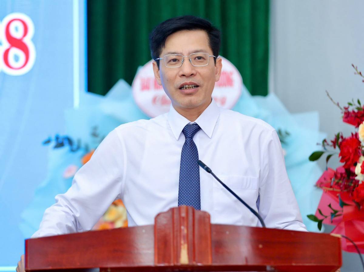 Ông Phạm Văn Báu, Giám đốc Báo và Đài Phát thanh, Truyền hình Thanh Hóa, Chủ tịch Hội Nhà báo tỉnh Thanh Hóa phát biểu tại Đại hội.