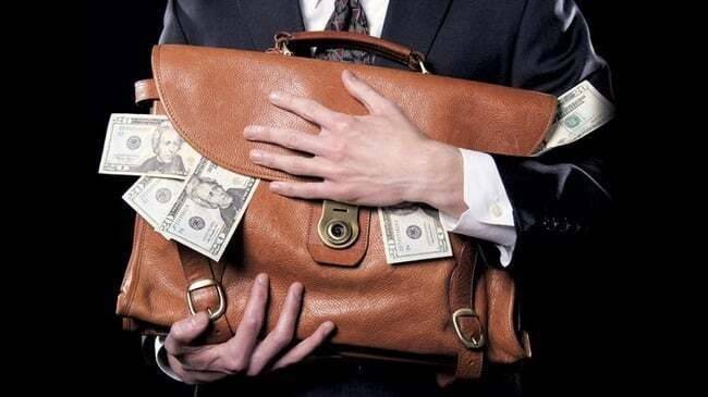 Công ty Adani nhiều lần yêu cầu Thảo trả lại tiền, song bị cáo đưa ra nhiều lý do để không hoàn trả (Ảnh minh hoạ).