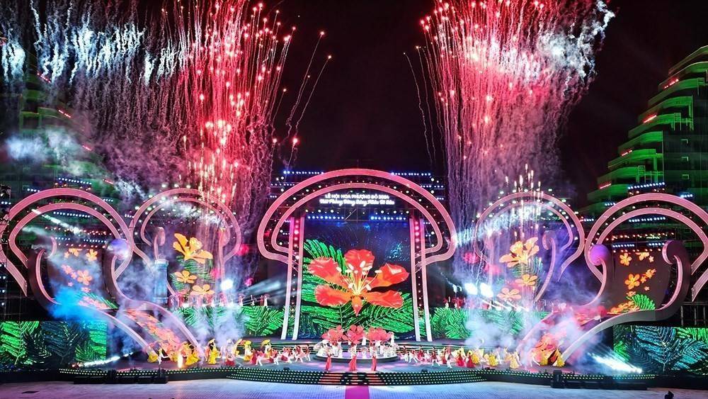 Hải Phòng rực rỡ đêm hội “Hội tụ – Tỏa sáng”