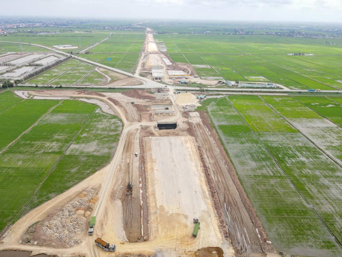 Cao tốc Ninh Bình -  Hải Phòng tăng tốc thi công hướng về đích trong năm 2026