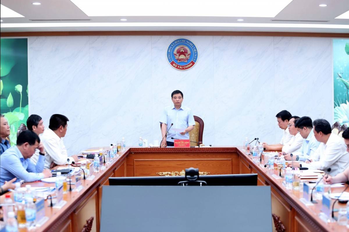 Quang cảnh hội nghị giao ban, đánh giá kết quả công tác tài chính - ngân sách quý I/2026 của Bộ Tài chính (Ảnh: https://thoibaotaichinhvietnam.vn)