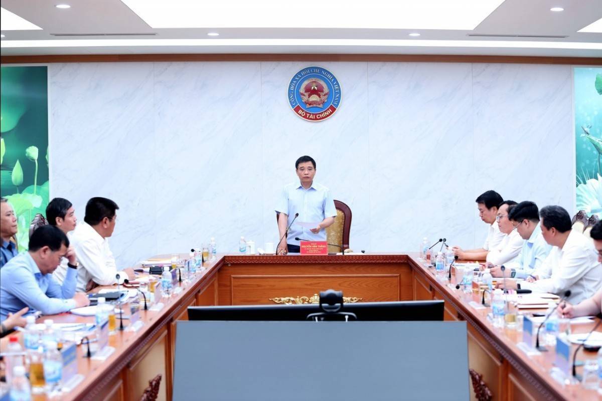 Thu ngân sách quý I tăng khá nhưng áp lực chi cho tăng trưởng vẫn lớn