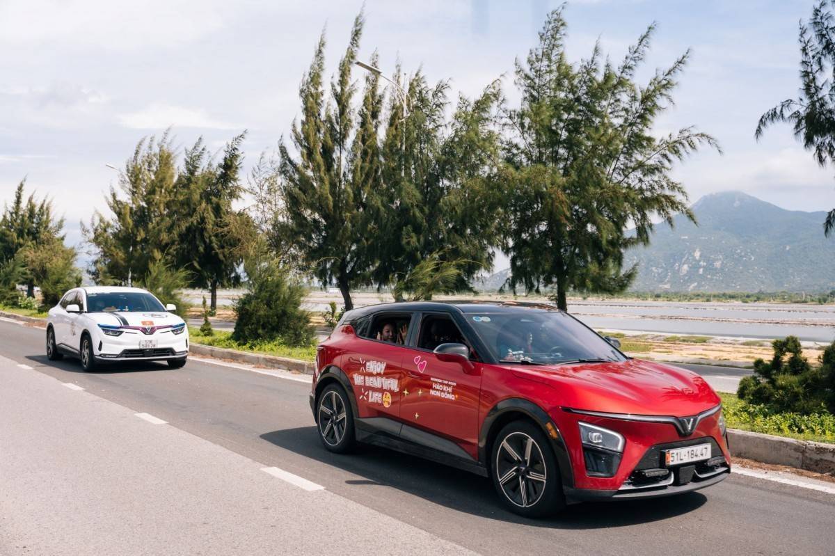 VinFast VF 7 khiến người dùng quyết gắn bó lâu dài: Cầm lái một lần là “dính”, chi phí nhẹ đi rõ rệt