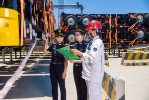 Đề xuất “nới” kiểm tra xe nhập khẩu: Cho phép miễn tạm thời để giảm ùn ứ tại cảng