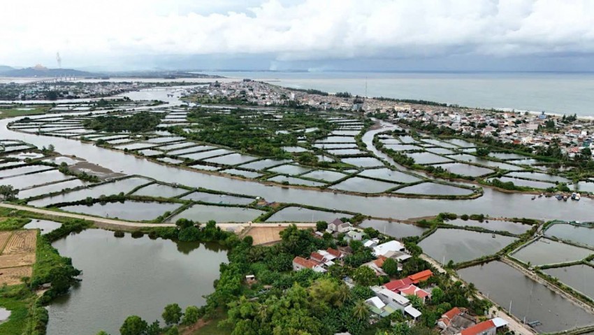 Vị trí khu đất hiện kêu gọi đầu tư chủ yếu là đất sản xuất nông nghiệp, được quy hoạch phát triển thành khu đô thị sinh thái gắn với phát triển du lịch và dịch.