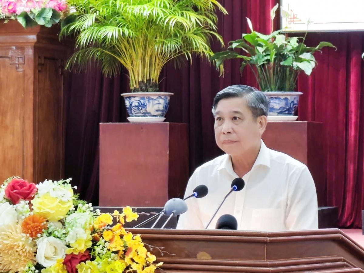 Cần Thơ: Khen thưởng gần 800 tập thể, cá nhân trong tổ chức bầu cử nhiệm kỳ 2026 - 2031 Chiều 7/4, Ủy ban Bầu cử TP Cần Thơ tổ chức Hội nghị tổng kết công tác bầu cử đại biểu Quốc hội khóa XVI và đại biểu HĐND các cấp nhiệm kỳ 2026 – 2031, ghi nhận nhiều kết quả nổi bật, đặc biệt trong công tác thông tin, tuyên truyền và cùng với sự đóng góp thành công của nhiều cá nhân và tập thể Theo báo cáo tại hội nghị, toàn thành phố đã triển khai hơn 4.790 tin, bài, phóng sự, chương trình tuyên truyền trên