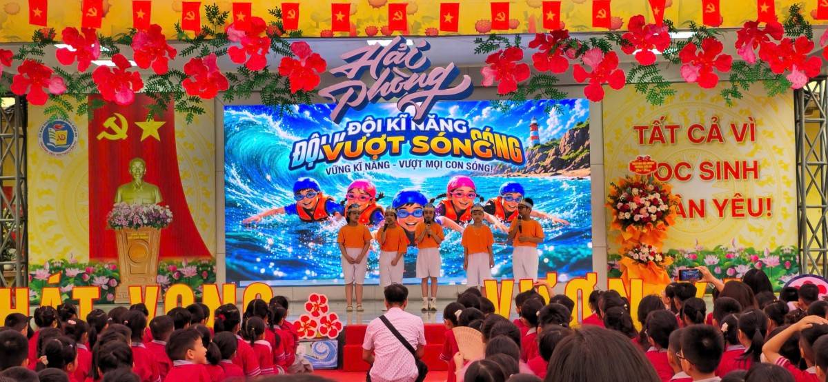 Lan tỏa kỹ năng sinh tồn từ làn nước xanh: TP Hải Phòng đưa dạy bơi an toàn vào trường học