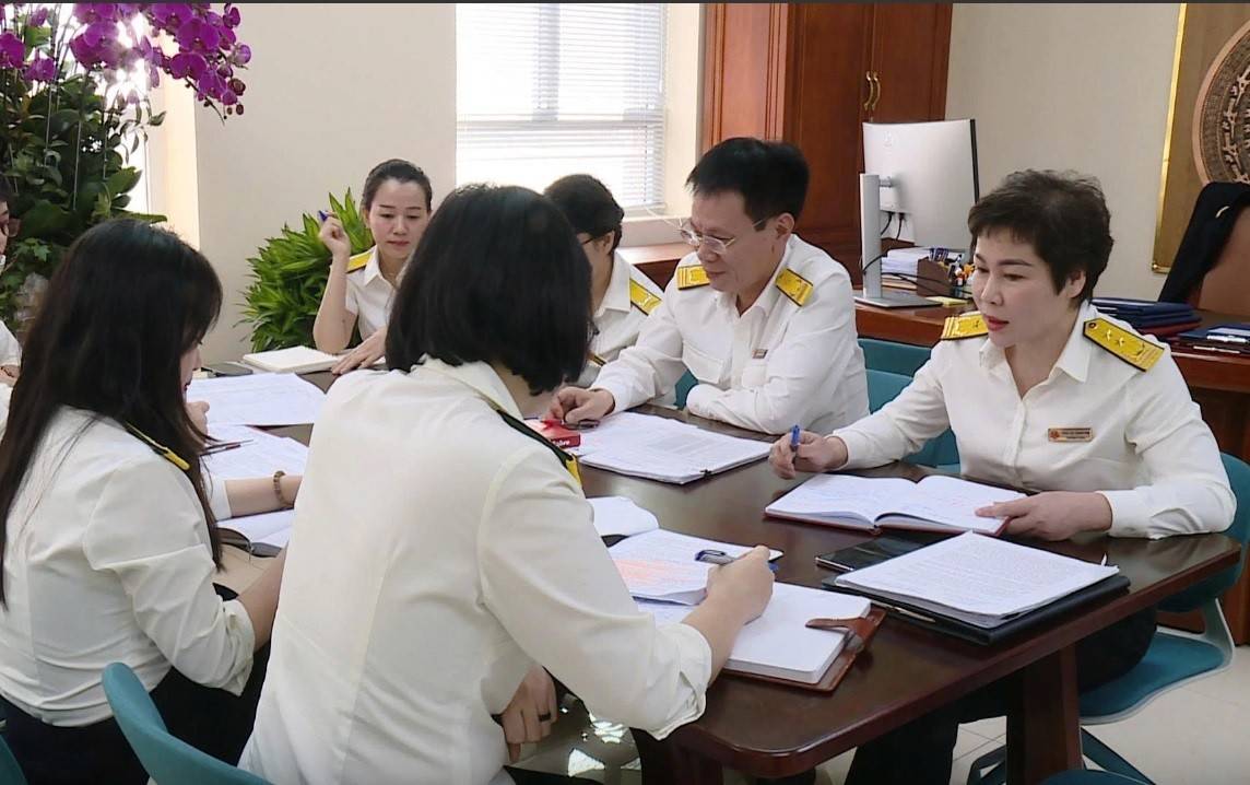 Doanh thu vẫn nghìn tỷ, hoạt động vẫn chạy đều nhưng lợi nhuận liên tục teo tóp hoặc âm suốt nhiều năm thì đó là chi tiết ngành Thuế không thể lướt qua (Ảnh minh hoạ).