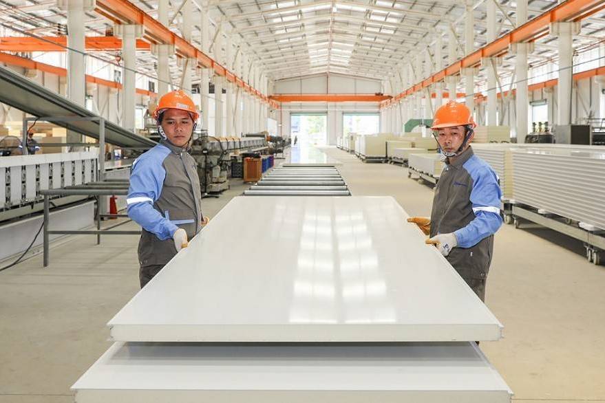 Chi phí vật liệu xây dựng leo thang, doanh nghiệp “căng mình” xoay xở dòng tiền