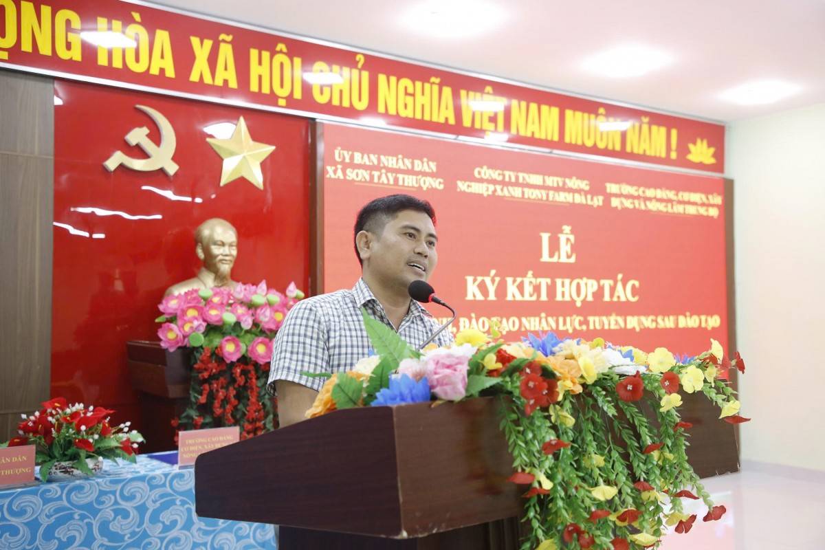 Ông Trần Hùng–Tổng Giám đốc Công ty TNHH MTV Nông nghiệp xanh Tony Farm Đà Lạt