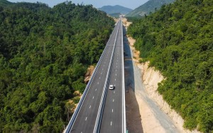 Tối ưu mở rộng cao tốc Bắc Nam dựa nhu cầu vận tải và hiệu quả đầu tư