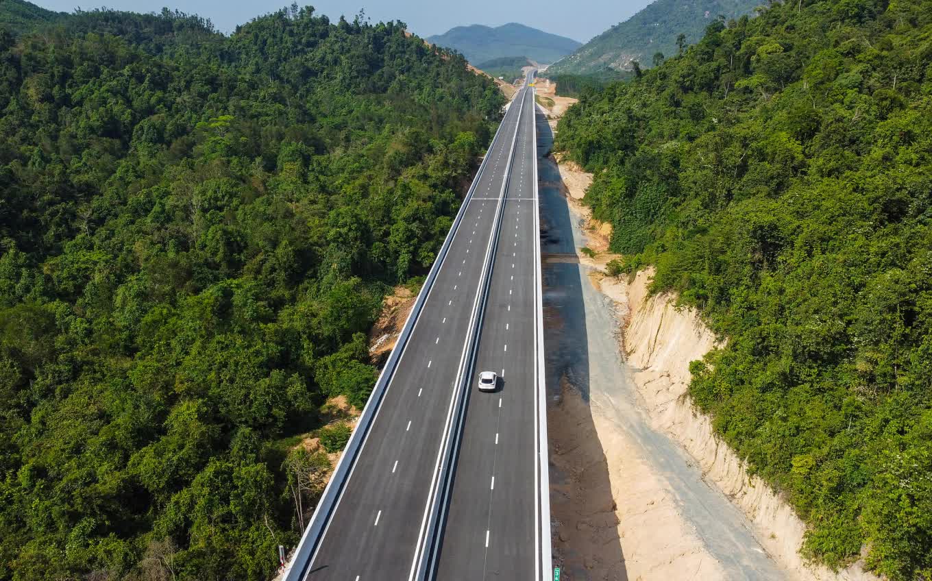 Tối ưu mở rộng cao tốc Bắc Nam dựa nhu cầu vận tải và hiệu quả đầu tư