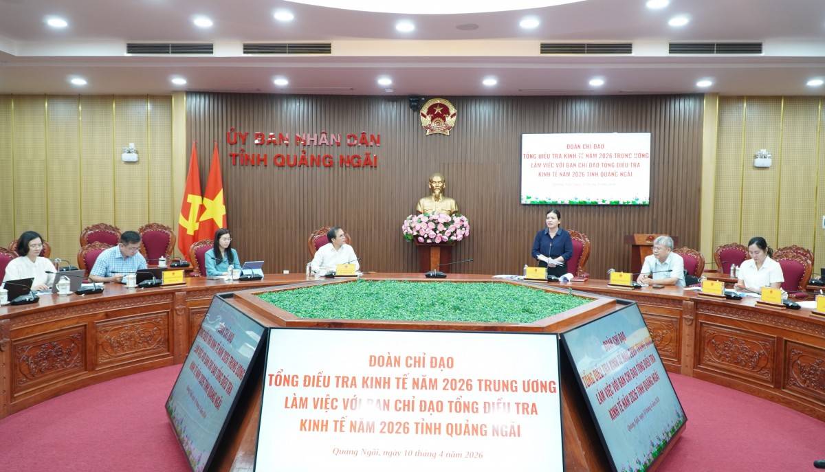 Quang cảnh buổi làm việc.