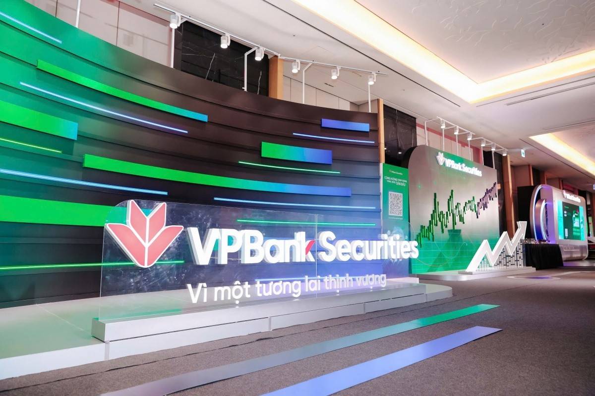 Lãnh đạo VPBankS tiếp tục từ nhiệm trước thềm đại hội cổ đông