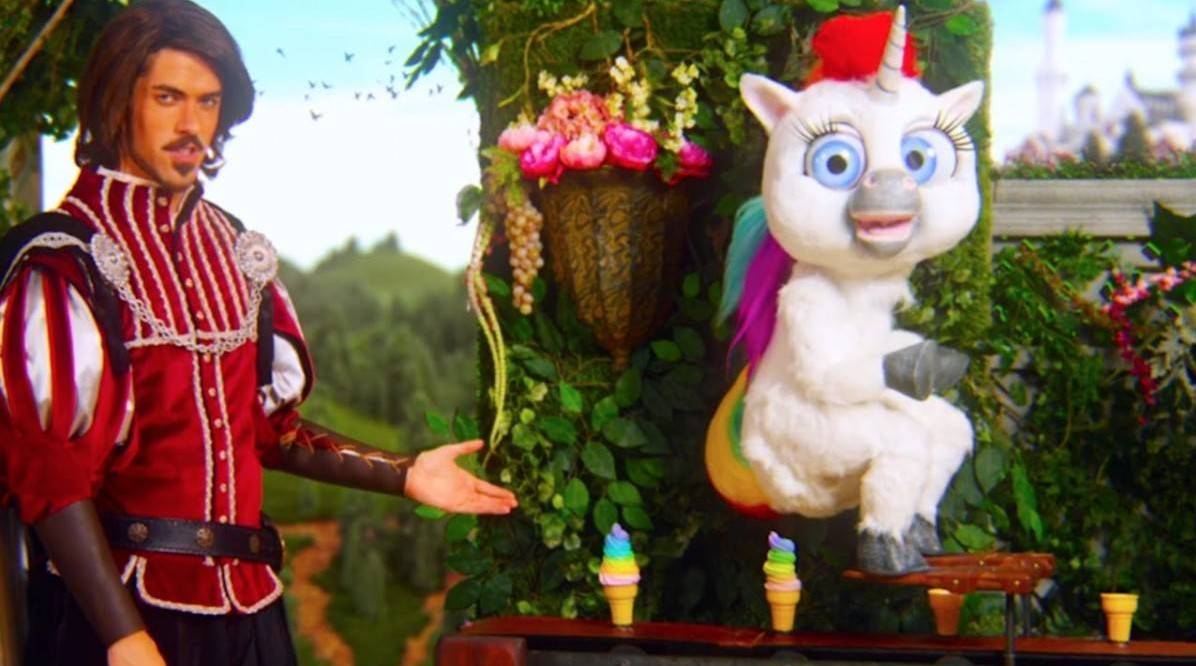 Kinh doanh sản phẩm khó nói với ý tưởng quảng cáo độc lạ, Squatty Potty tạo nên cú hích 600 triệu USD