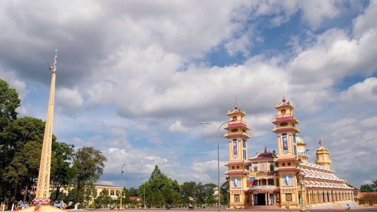  Tòa thánh Cao Đài