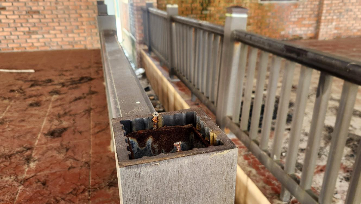 Quảng Trị: Công trình bãi tắm đóng cửa lãng phí, xuống cấp giữa mùa du lịch biển