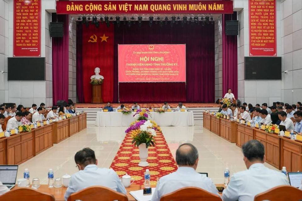 Lâm Đồng: Chỉ đạo 5 nhiệm vụ trọng tâm thúc đẩy tăng trưởng năm 2026