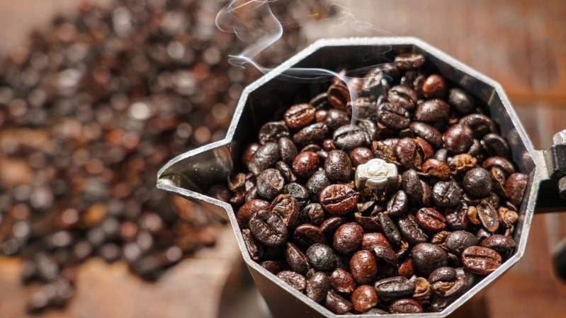 Giá cà phê hôm nay 12/4/2026: Khởi sắc trở lại, arabica bật tăng mạnh