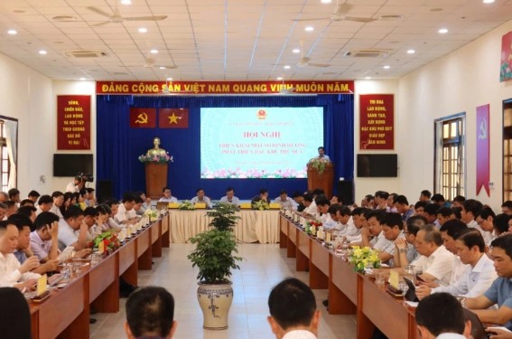 Chủ tịch UBND tỉnh Lâm Đồng thúc đẩy tiến độ hạ tầng – dịch vụ tại Đặc khu Phú Quý